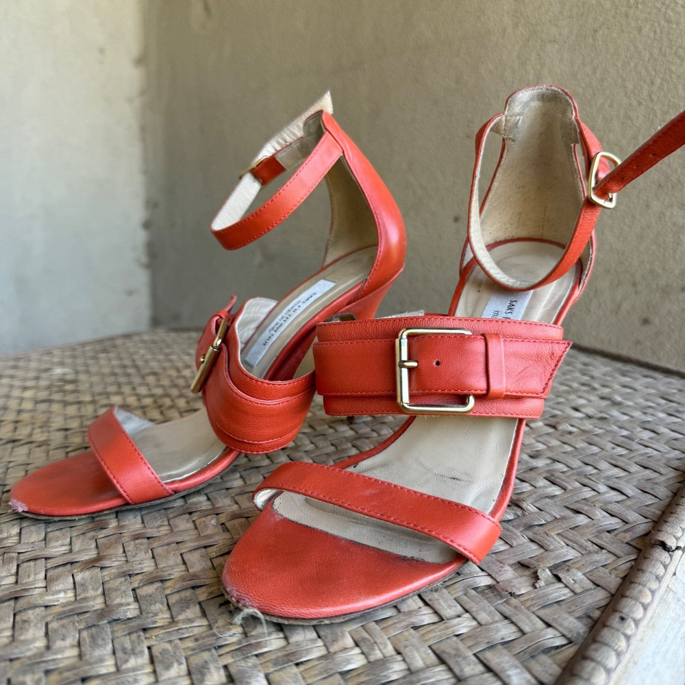Saks Fifth Avenue Leather Sandals Womens 5B Orange Buckle Strappy Stiletto Italy